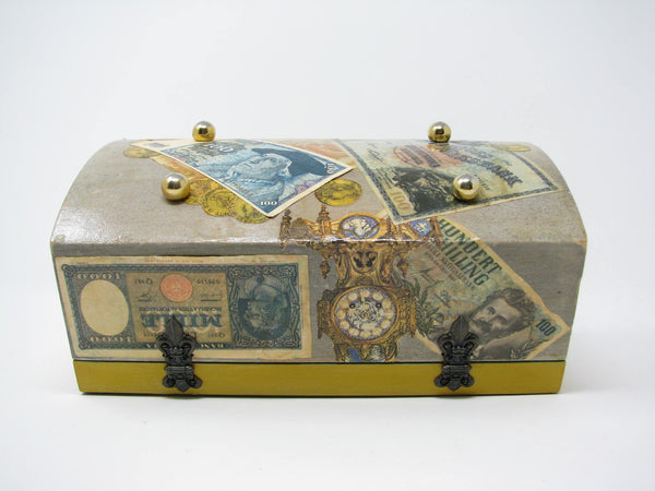 edgebrookhouse - Vintage 1960s Anton Pieck Style Decoupage Decorative Wooden Purse or Box Featuring International Currency