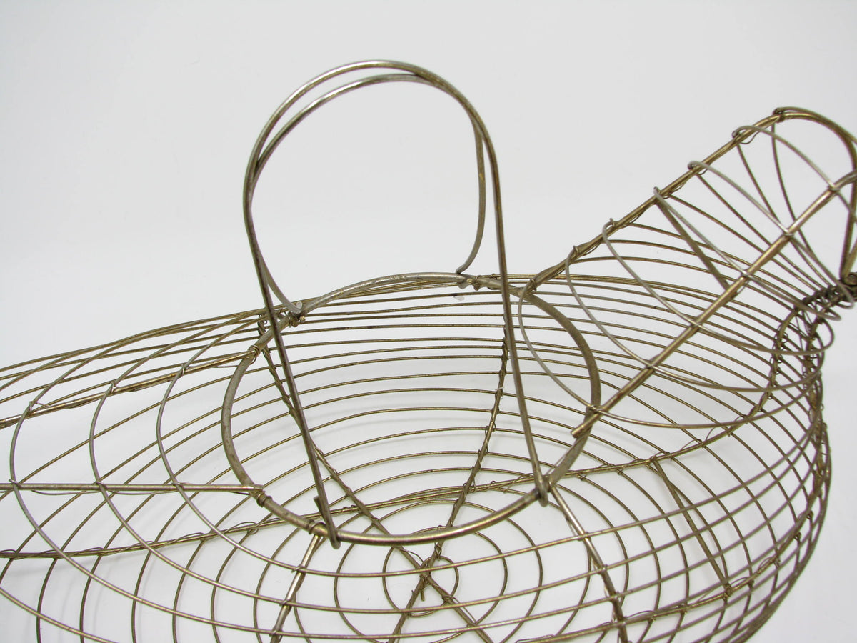 Vintage Wire Hen Chicken Shaped Egg Basket – edgebrookhouse