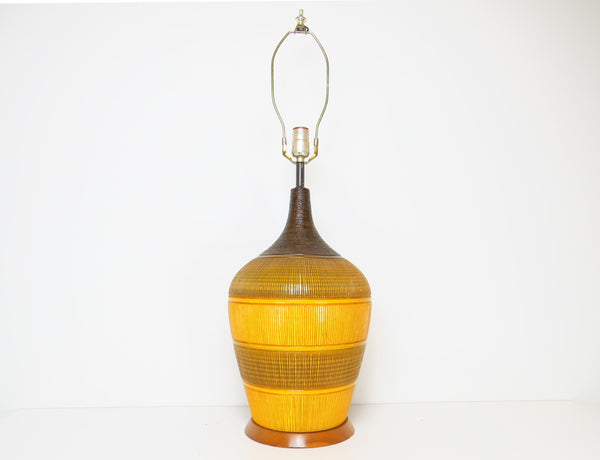 edgebrookhouse Vintage 1950s Ceramic Lamp by Quartite Creative Corp