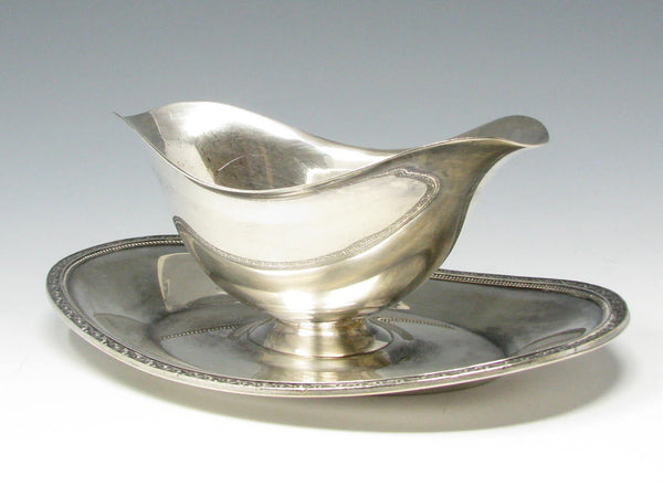 Vintage Oneida Community Lakewood Silverplate Gravy Boat with Attached Underplate