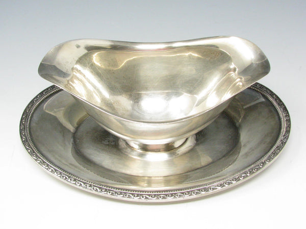 Vintage Oneida Community Lakewood Silverplate Gravy Boat with Attached Underplate