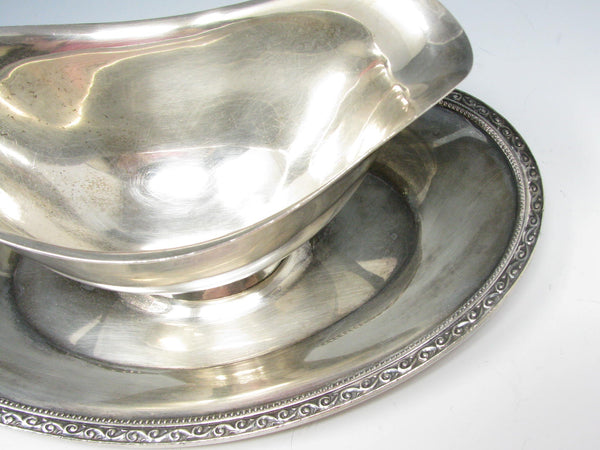Vintage Oneida Community Lakewood Silverplate Gravy Boat with Attached Underplate