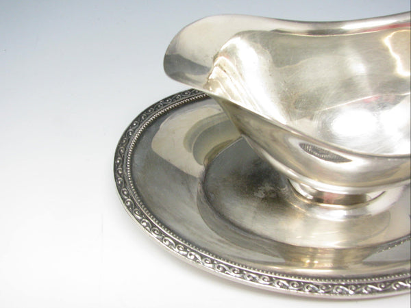 Vintage Oneida Community Lakewood Silverplate Gravy Boat with Attached Underplate