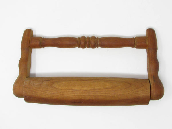 Vintage Pennsylvania Dutch Draal-Hus Rolling Pin