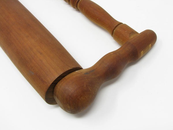 Vintage Pennsylvania Dutch Draal-Hus Rolling Pin