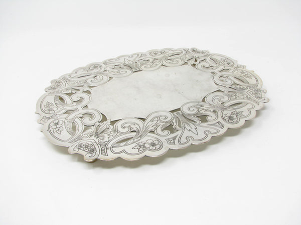 edgebrookhouse - Vintage Wallace Silverplate Footed Trivet 7311