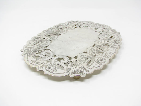 edgebrookhouse - Vintage Wallace Silverplate Footed Trivet 7311