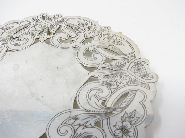 edgebrookhouse - Vintage Wallace Silverplate Footed Trivet 7311