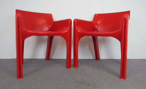 edgebrookhouse - 1970s Vico Magistretti "Gaudi" Molded Fiberglass Lounge Chairs for Artemide Italy - Set of 4