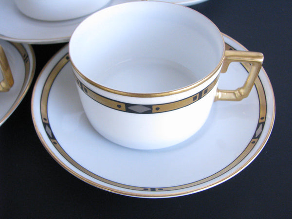edgebrookhouse - 1930s H&Co Selb Bavaria Art Deco Style Porcelain Cups & Saucers - 16 Pieces