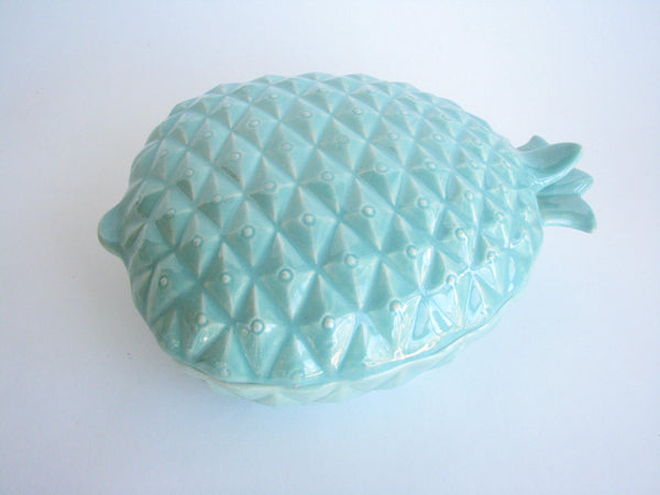 edgebrookhouse - 1940s Red Wing Pottery Large Turquoise Pineapple Covered Serving Dish