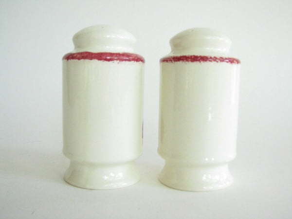 edgebrookhouse - 1940s Southern Pottery Blue Ridge Flounce Range Salt & Pepper Shakers - 2 Pieces