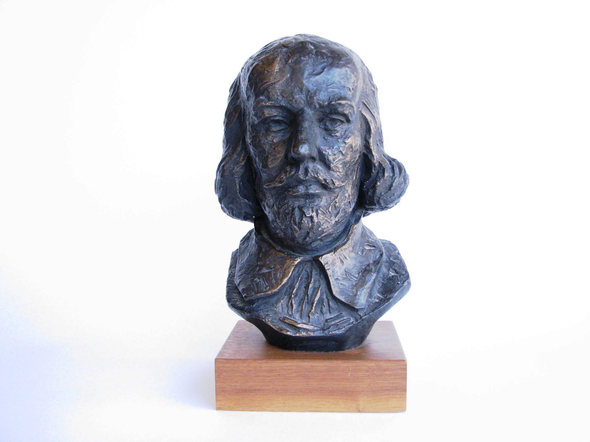 edgebrookhouse - 1965 Austin Productions Plaster Bust Sculpture of William Shakespeare