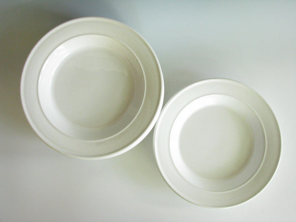 edgebrookhouse - 1990s Nancy Calhoun Coronado Large White Rimmed Bowls - Set of 8