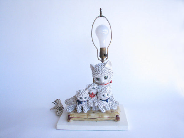 edgebrookhouse - 1950s Large Italian Majolica Ceramic Spaghetti Cat and Kittens Figurine on Pillow Table Lamp