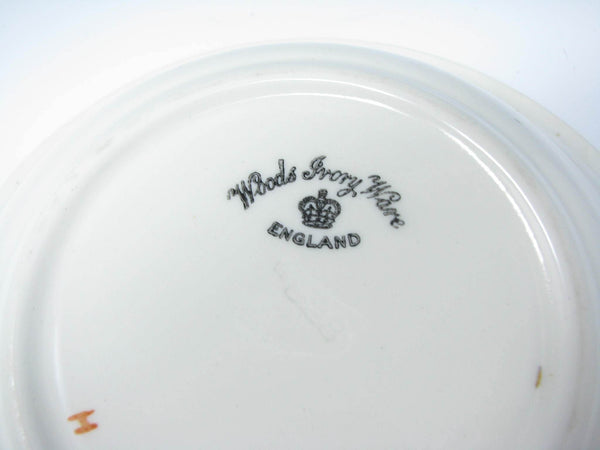 edgebrookhouse - Vintage 1930s Wood & Sons England The Regina Earthenware Serving Bowl