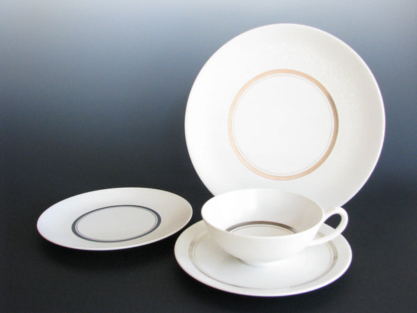 edgebrookhouse - Vintage 1960s Sascha Brastoff Chantilly Luncheon Set for 6 - 24 Pieces