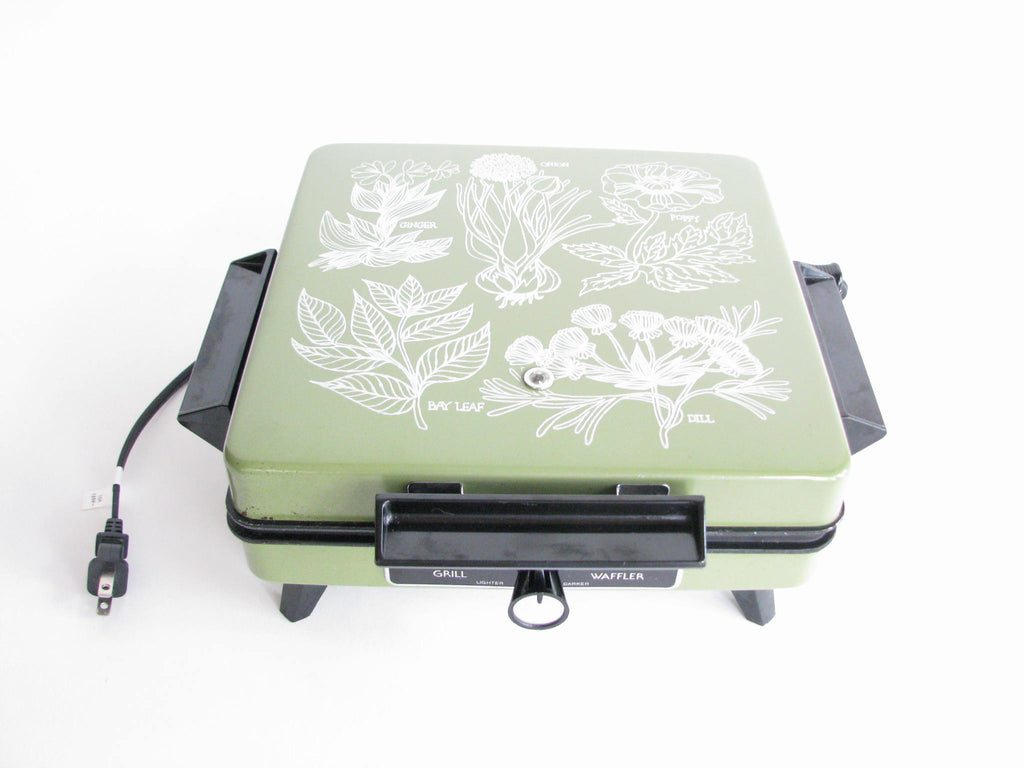 Vintage 1970s Sears Roebuck Waffle Maker and Grill in Avocado