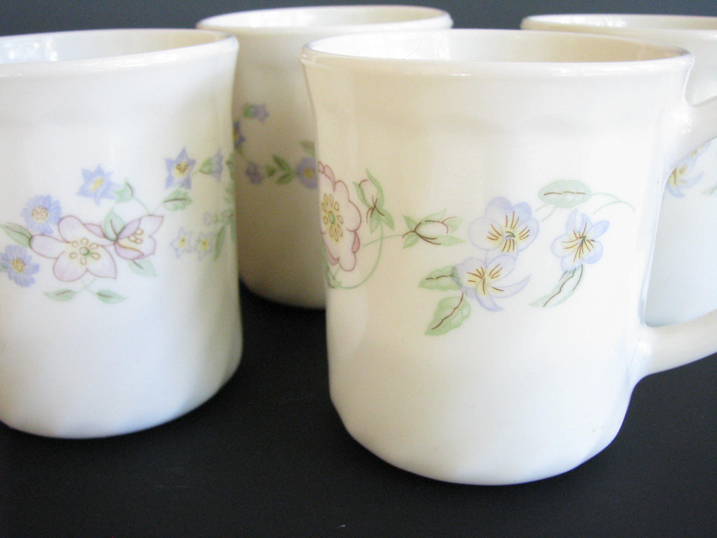Vintage Arcopal France Champetre Glass Mugs with Floral Design