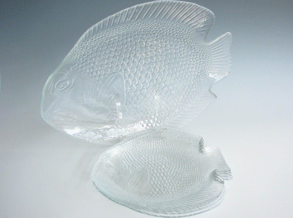 edgebrookhouse - Vintage Arcoroc France Poisson Fish Shaped Glass Platter and Plate Set - 5 Pieces