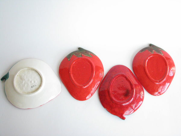edgebrookhouse - Vintage Collection of Ceramic Strawberry Shaped Plates - 4 Pieces