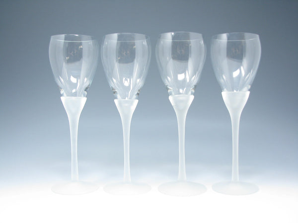 edgebrookhouse - Vintage Colony Amaryllis (Satin) Wine Glasses with Frosted Stem - 4 Pieces