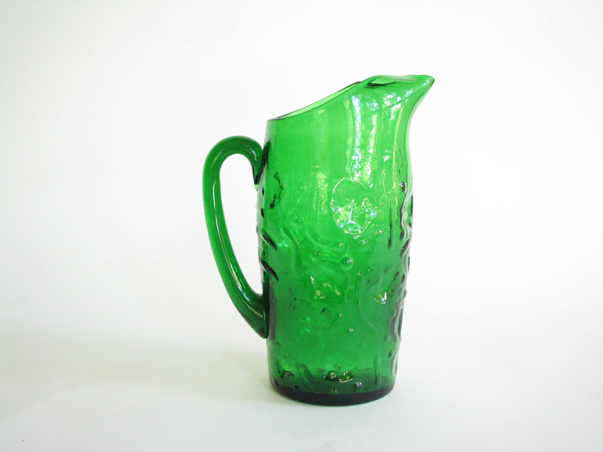 Pitcher With Green Juice 3D, Incl. pitcher & glass - Envato Elements