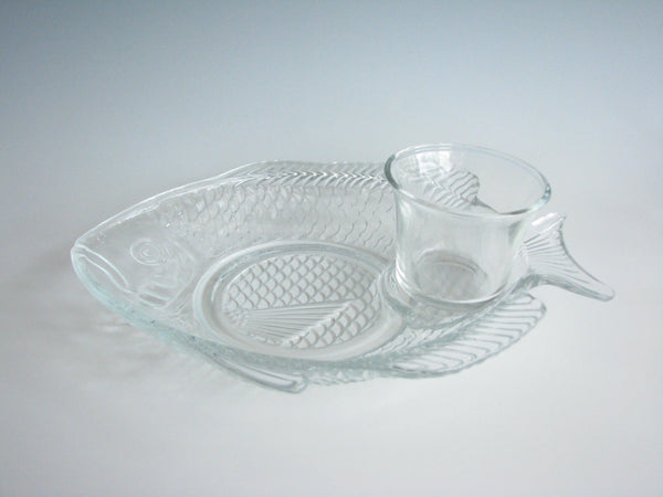 edgebrookhouse - Vintage Fish Shaped Glass Snack Plates with Glass Condiment Cups - 8 Pieces