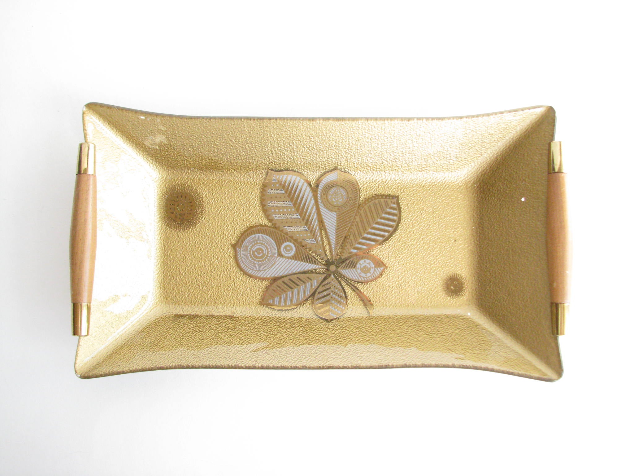 edgebrookhouse - Vintage Georges Briard Rectangular Glass Serving Tray with Gold Leaf Design and Wood Handles