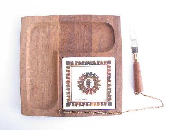 edgebrookhouse - Vintage Georges Briard Wood & Tile Cheese Serving Board With Knife