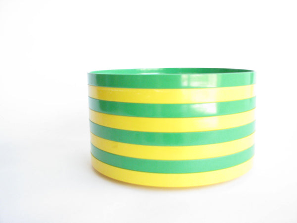 edgebrookhouse - Vintage Heller Massimo Vignelli Stacking Yellow Green Melamine Dinner Plates - Set of 8
