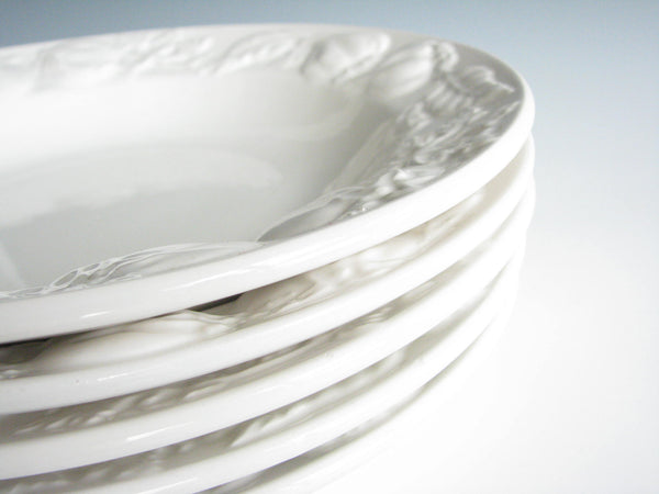 edgebrookhouse - Vintage I Patrizi Ceramiche de Tavale Italy White Embossed Bowls - Set of 5