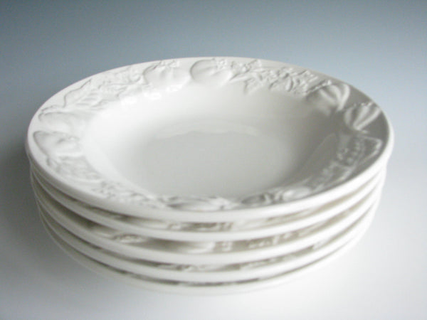 edgebrookhouse - Vintage I Patrizi Ceramiche de Tavale Italy White Embossed Bowls - Set of 5