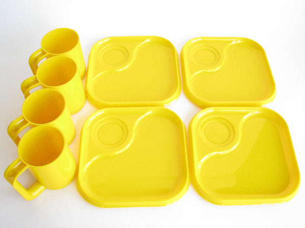 edgebrookhouse - Vintage Ingrid Chicago Yellow Melmac Snack Plates with Cups - Set of 4