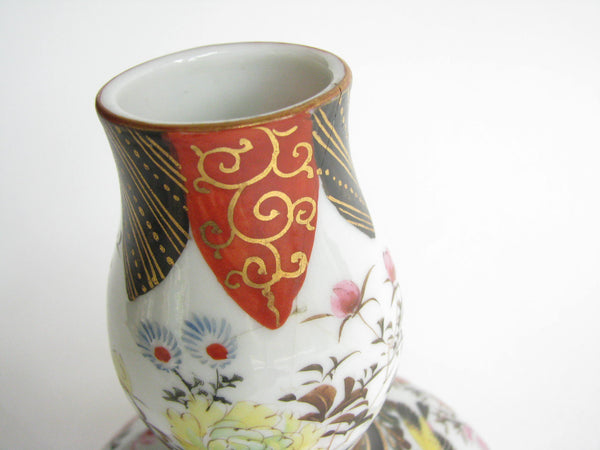 edgebrookhouse - Vintage Japanese Matsumura Kutani Double Gourd Porcelain Vase with Birds and Floral Motif
