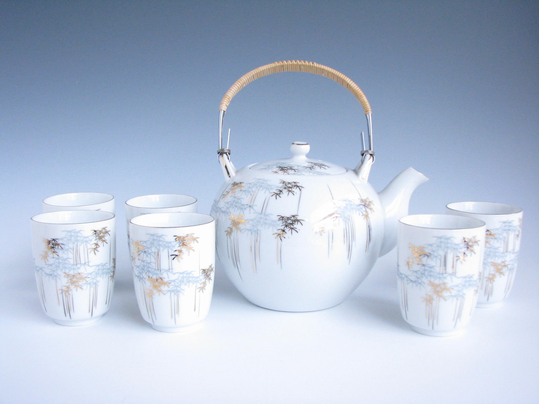 Alipis 4pcs Blue and White Porcelain Justice Cup Japanese Tea Set Arabic  Coffee Cups Japanese Tea Pot Gongfu Tea Pitcher White Mugs Arabic Tea Japa 