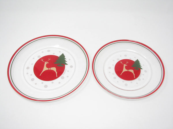 edgebrookhouse - Vintage Marketplace Glass Plates with Reindeer Holiday Design - 24 Pieces