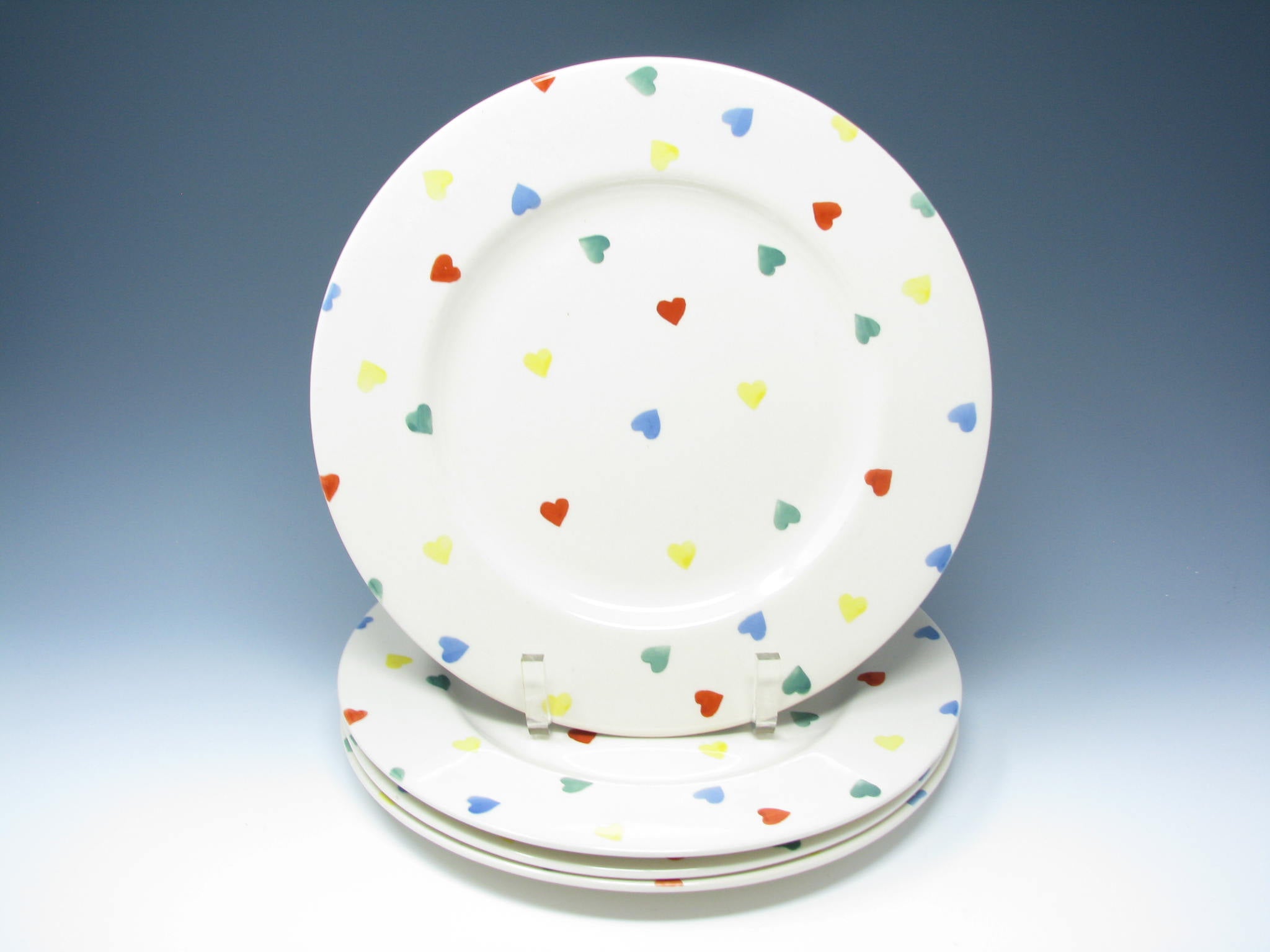 edgebrookhouse - Vintage Moorland England Earthenware Dinner Plates with Hearts - 4 Pieces