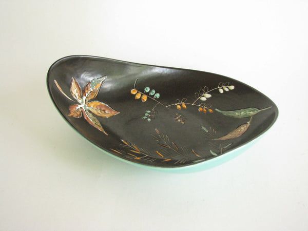 edgebrookhouse - Vintage Organic Curved Canadian Pottery Decorative Centerpiece Bowl with Leaves