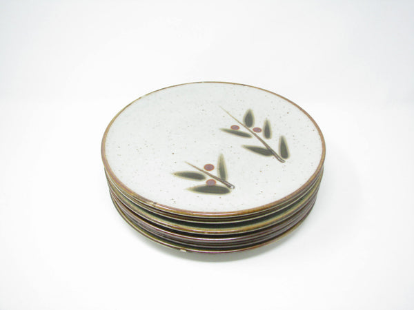 edgebrookhouse - Vintage Otagiri Bittersweet Stoneware Plates with Berry Leaves Design - 12 Pieces
