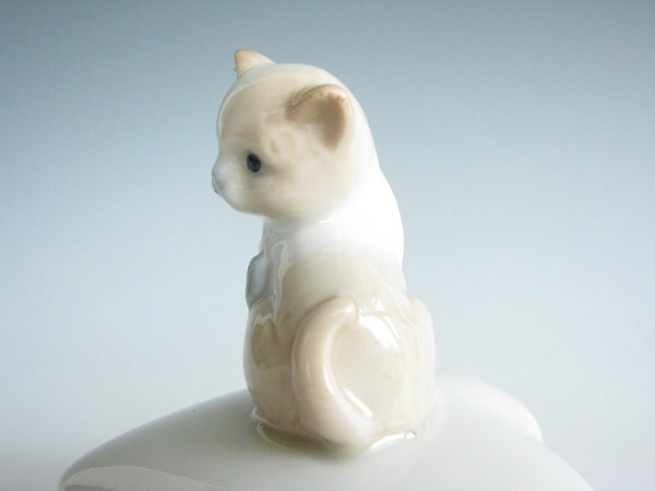 edgebrookhouse - Vintage Otagiri Porcelain Cat Kitten on Heart Jewelry or Trinket Box