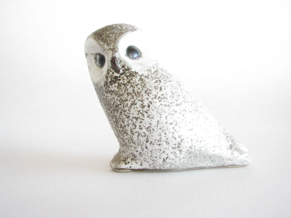 edgebrookhouse - Vintage Pigeon Forge Pottery Black White Speckle Owl Figurine
