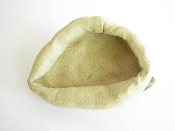 edgebrookhouse - Vintage Pottery Art Lifelike Figurine of Lizard on Stone