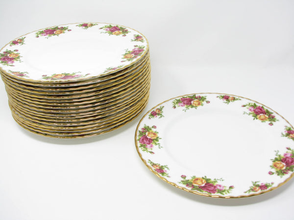 edgebrookhouse - Vintage Royal Albert Old Country Roses England Dinner Plates - 18 Pieces
