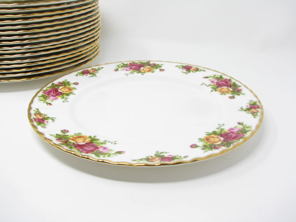 edgebrookhouse - Vintage Royal Albert Old Country Roses England Dinner Plates - 18 Pieces