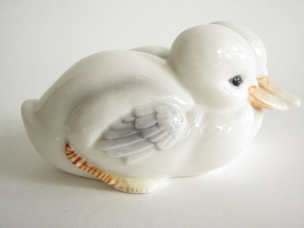 edgebrookhouse - Vintage Royal Copenhagen Style Procelain Cuddling Ducklings Figurine