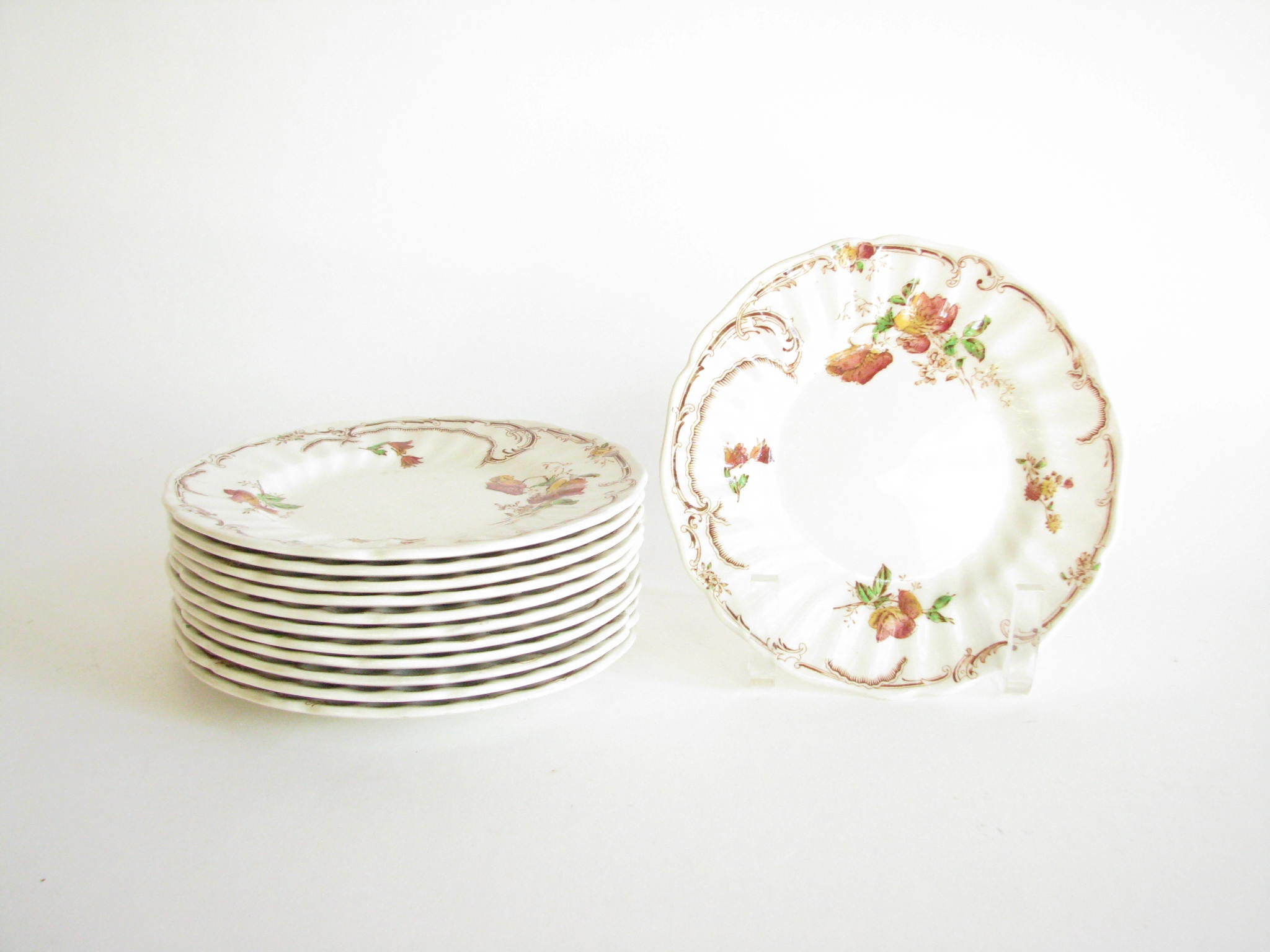 edgebrookhouse - Vintage Royal Doulton Chiltern Earthenware Bread Plates - Set of 12