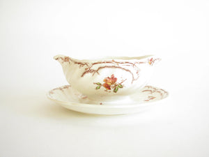 edgebrookhouse - Vintage Royal Doulton Chiltern Earthenware Gravy Boat with Attached Underplate