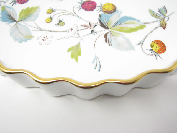 edgebrookhouse - Vintage Royal Worcester Strawberry Fair Porcelain Fluted Quiche Baking Dish with Gold Trim