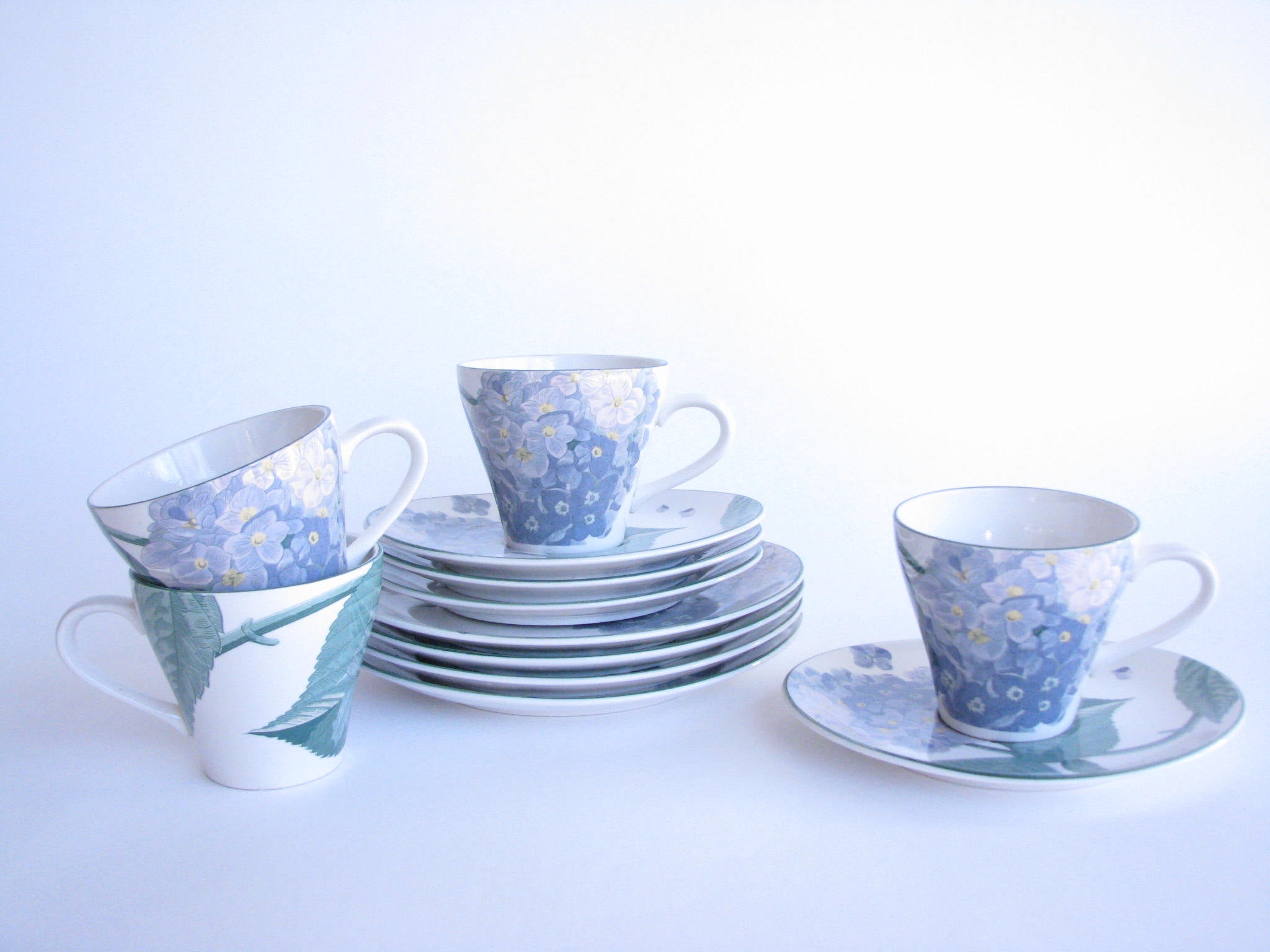 edgebrookhouse - Vintage Sango Larry Laslo Cups and Saucers and Plates - 12 Pieces